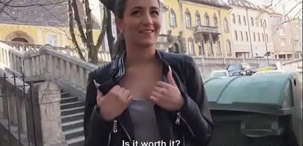 trendsBrunette Czech babe Cindy Loarn gets pussy fucked for cash